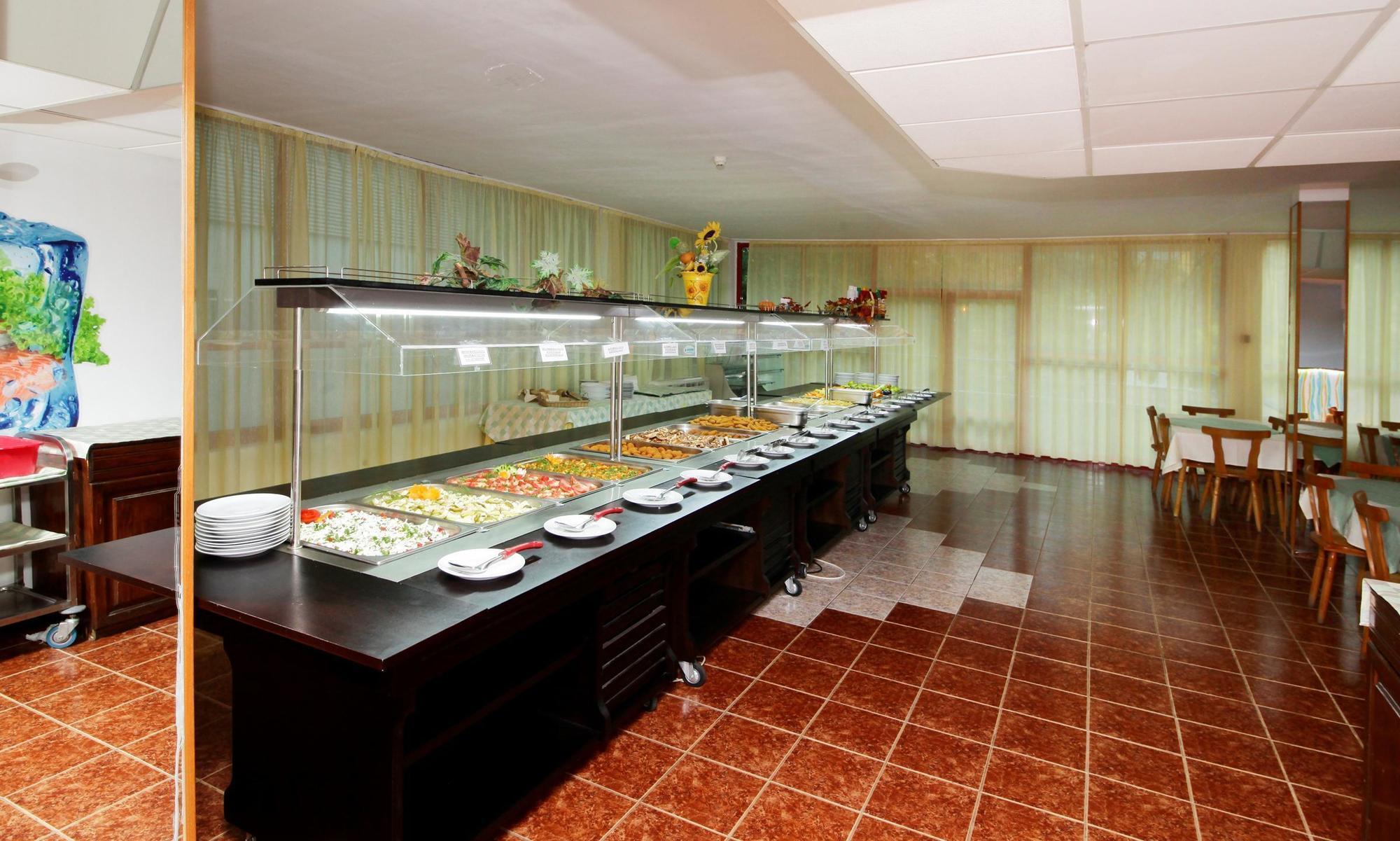 Готель Party Golden Sands Варна Екстер'єр фото