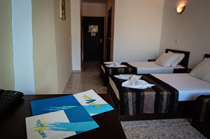 Готель Party Golden Sands Варна Екстер'єр фото